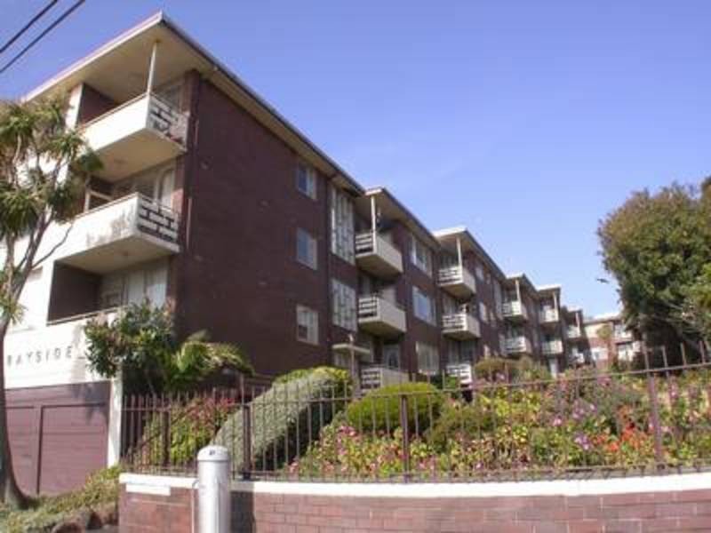 28/1-2 Esplanade, St Kilda VIC 3182