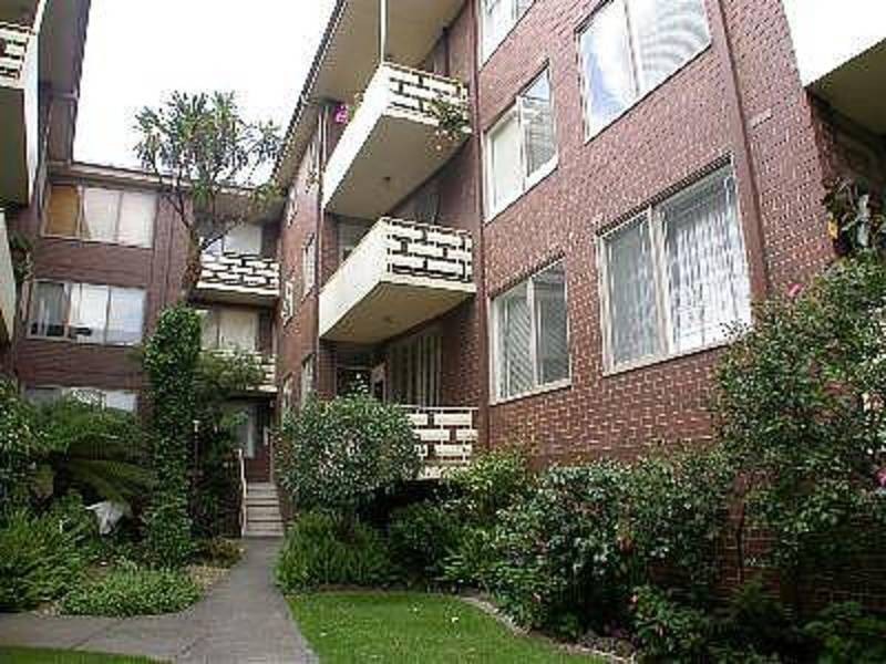 29/1-2 The Esplanade, St Kilda VIC 3182