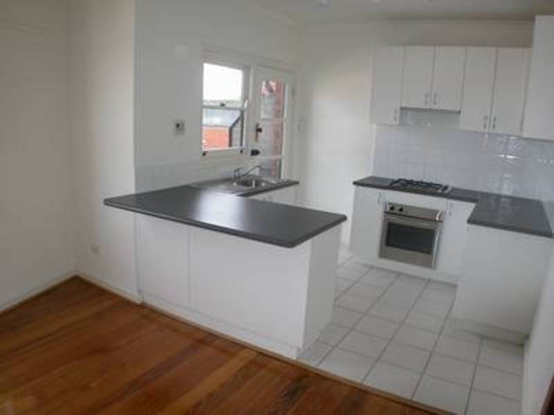 11/17 Charnwood Grove, St Kilda VIC 3182