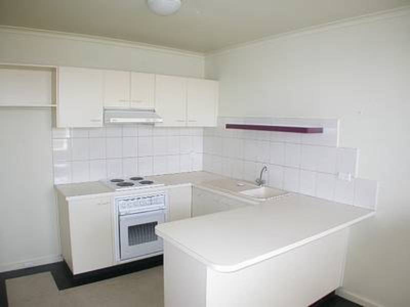 8/11 Jackson Street, St Kilda VIC 3182