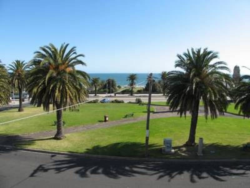 5/7 Alfred Square, St Kilda VIC 3182