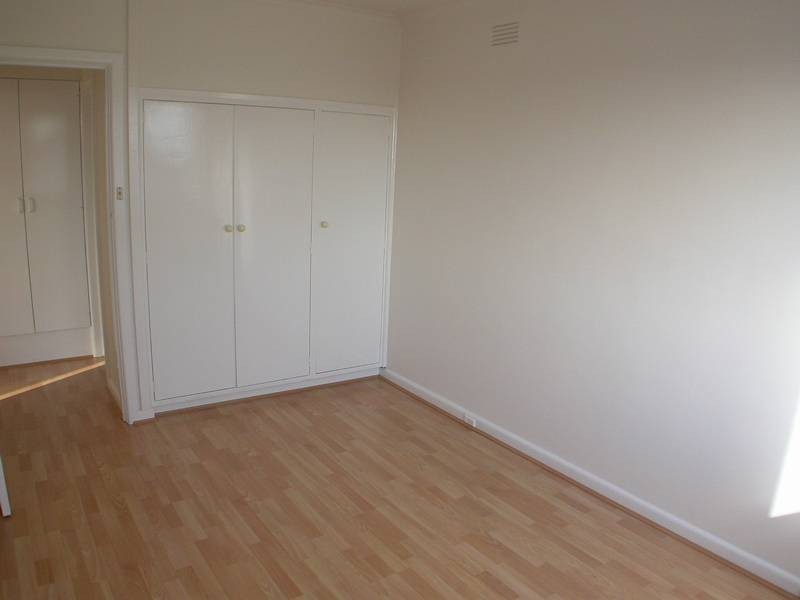 12/37 Gurner Street, St Kilda VIC 3182