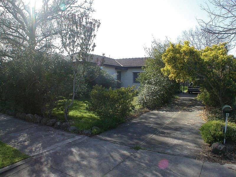 4 Biscop Road, Moorabbin VIC 3189