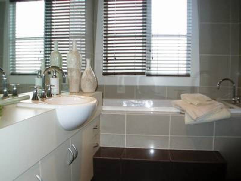 15 Vautier Street, Elwood VIC 3184