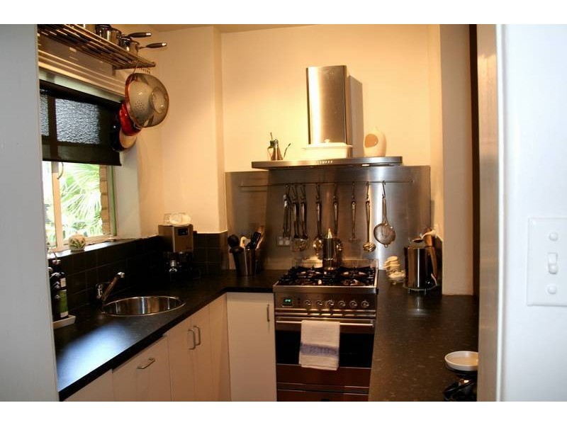 3/11 Burnett Street, St Kilda VIC 3182