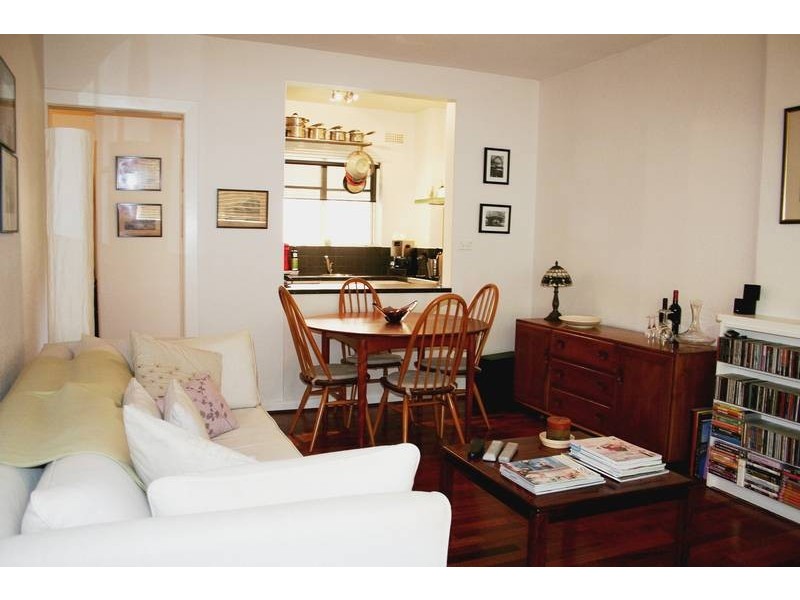 3/11 Burnett Street, St Kilda VIC 3182