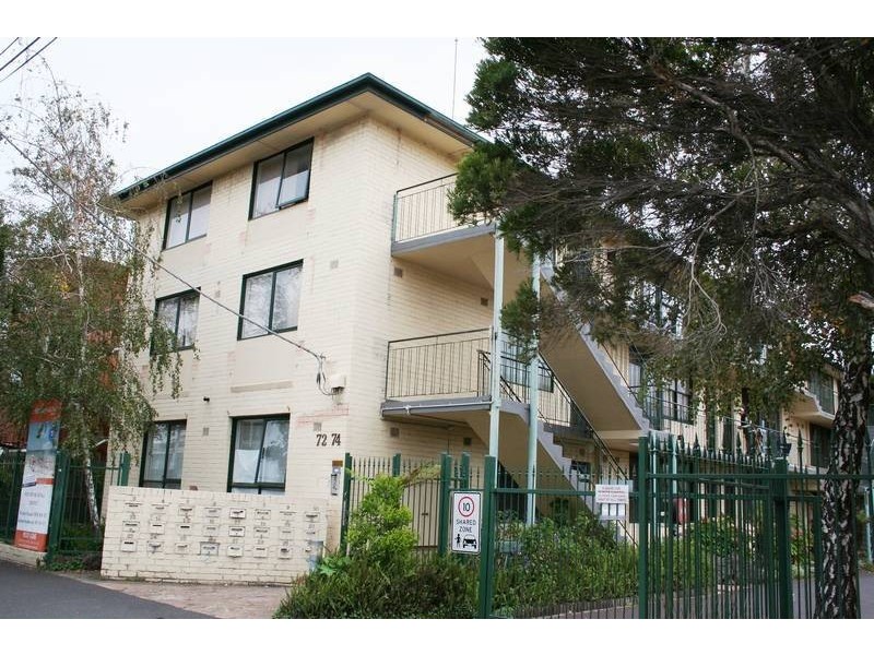 1/72-74 Carlisle Street, St Kilda VIC 3182