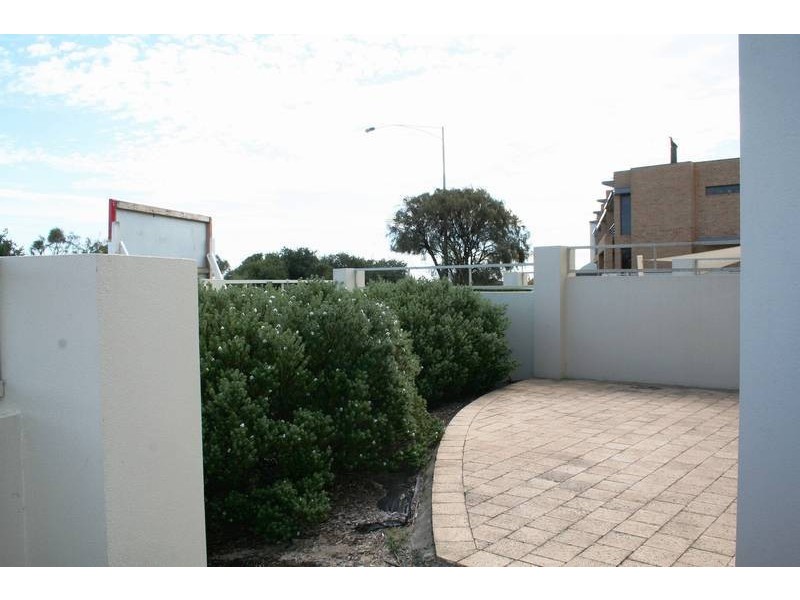 6/202 Beach Road, Black Rock VIC 3193