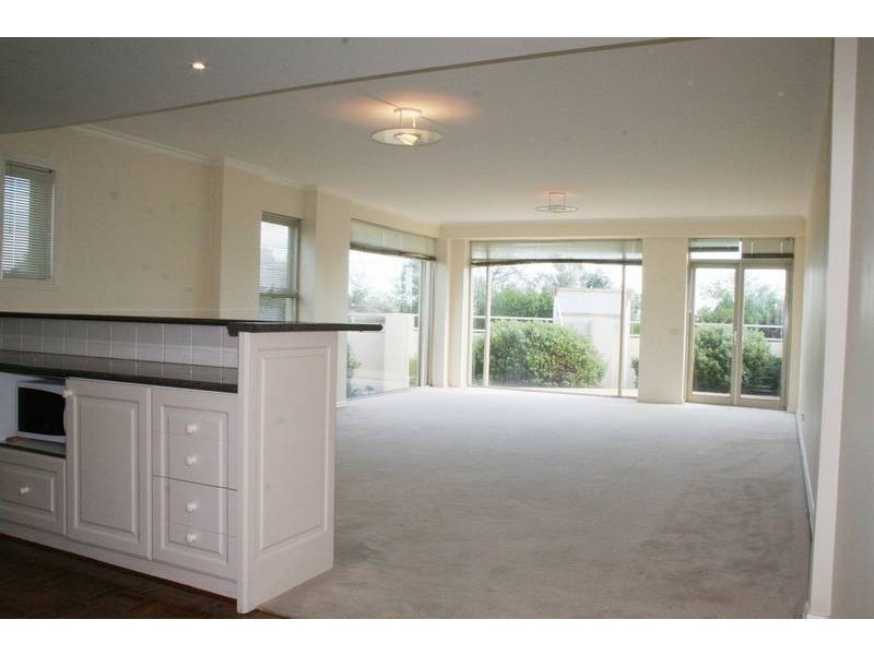 6/202 Beach Road, Black Rock VIC 3193