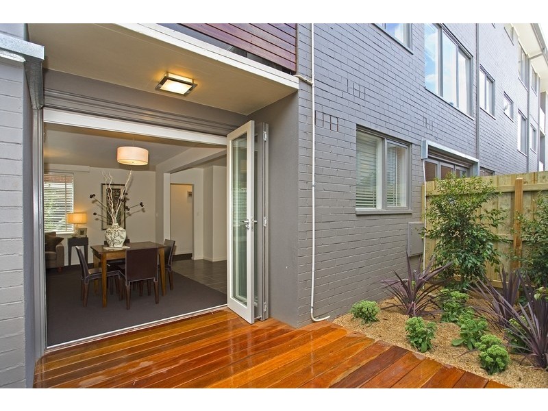 1/66 Park Street, St Kilda VIC 3182