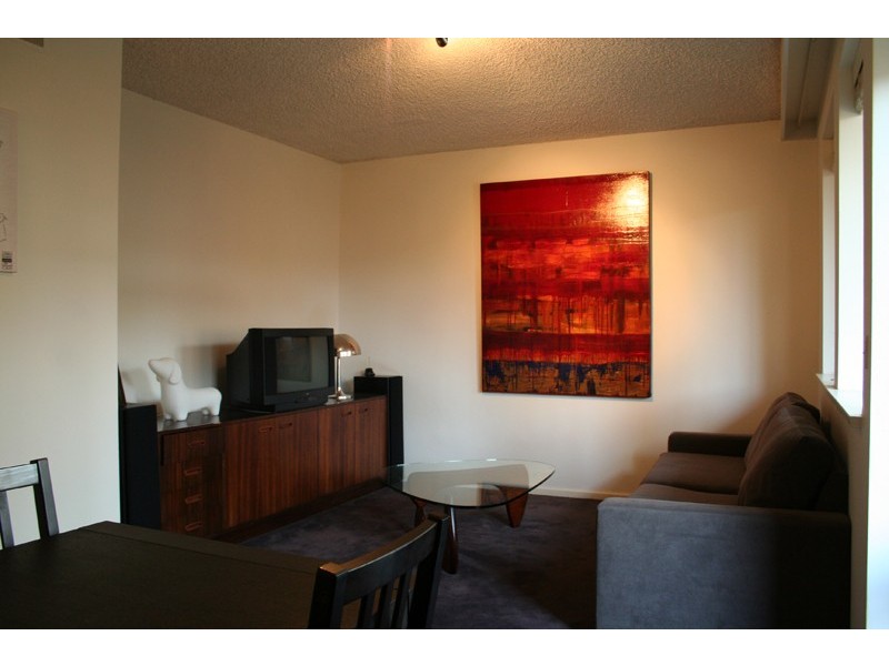 3/61-63 Robe Street, St Kilda VIC 3182