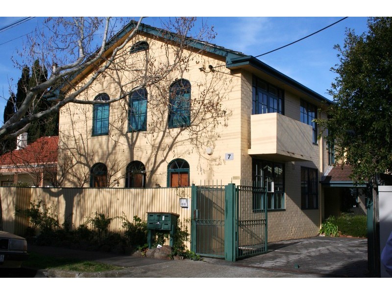 5/7 Austin Avenue, Elwood VIC 3184