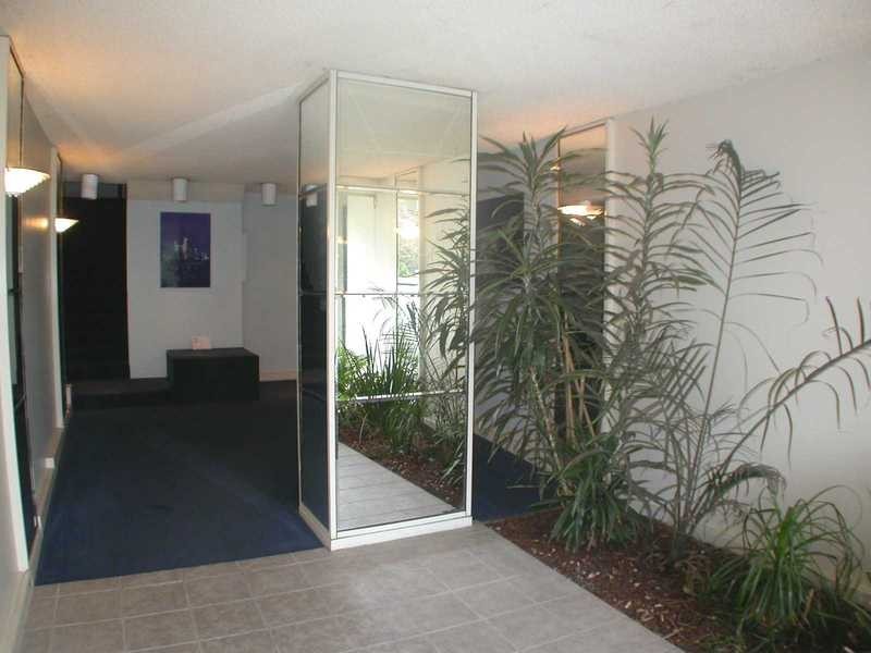 73/50 Canterbury Road, Middle Park VIC 3206