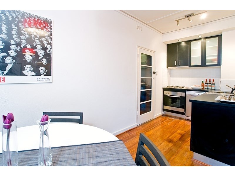 1-18/3 Cowderoy Street, St Kilda West VIC 3182