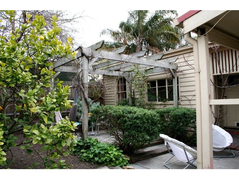 18 Fawkner Street, St Kilda VIC 3182