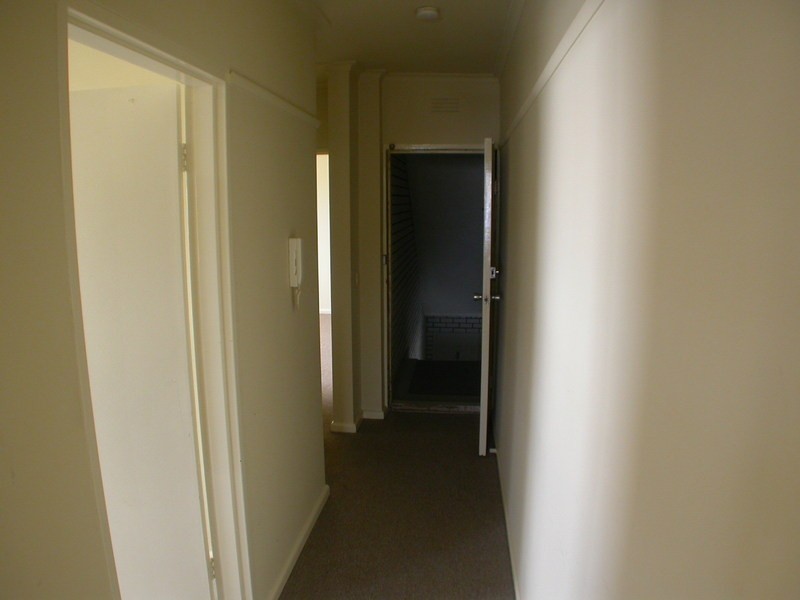 2/75 Spenser Street, St Kilda VIC 3182