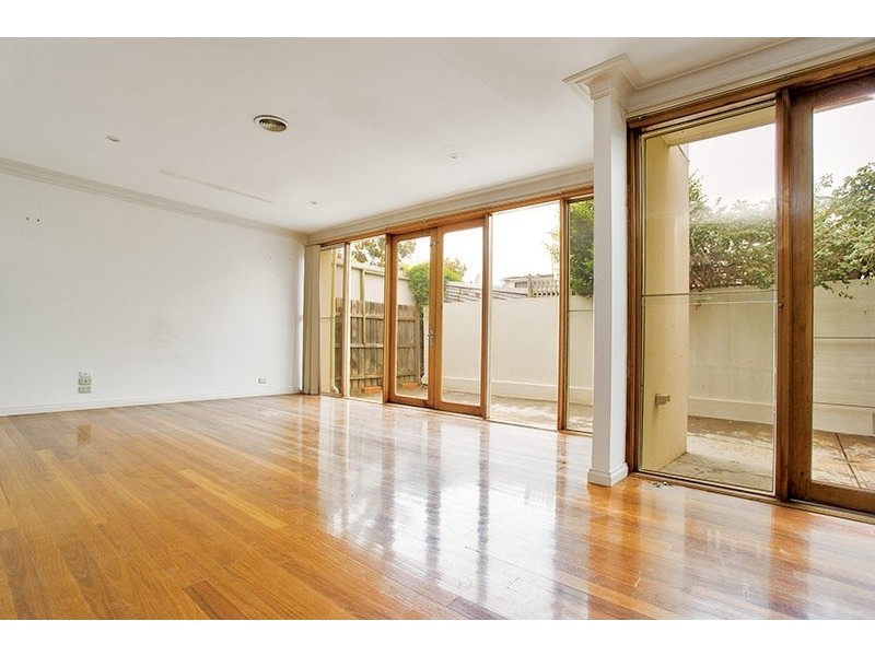 17 Mary Street, Windsor VIC 3181