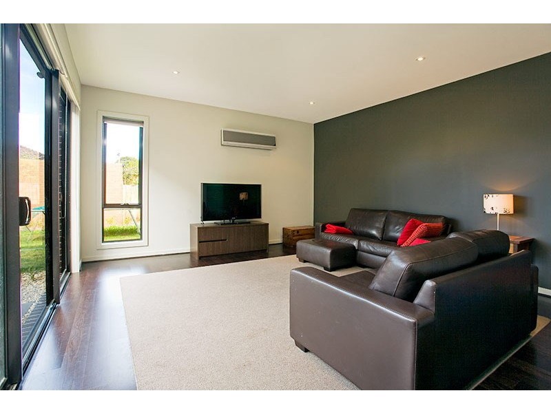 14 Evergreen Circuit, Cheltenham VIC 3192