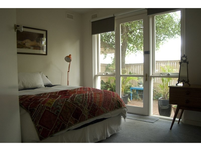 1/23 Neptune Street, St Kilda VIC 3182