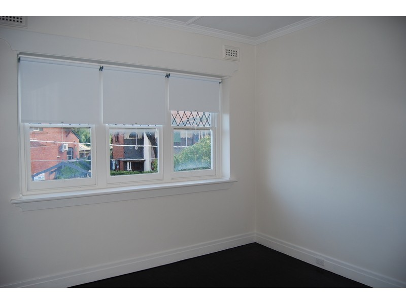 2/2 Inverleith Court, St Kilda VIC 3182