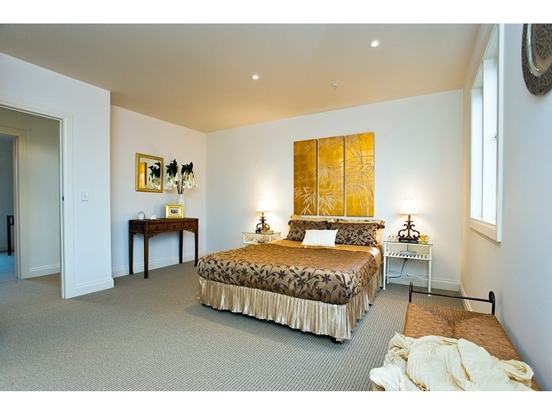 1 Maysbury Avenue, Elsternwick VIC 3185