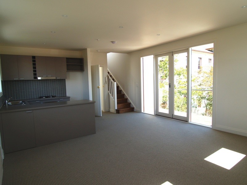 8/1 Maysbury Avenue, Elsternwick VIC 3185