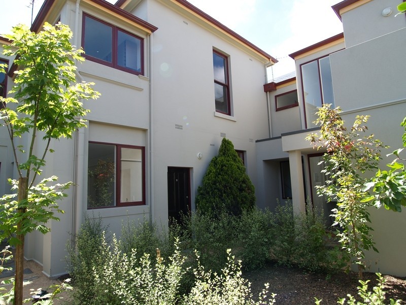 11/1 Maysbury Avenue, Elsternwick VIC 3185