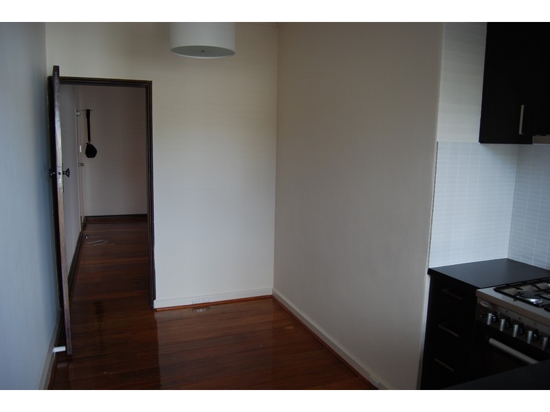 11/3 Cowderoy Street, St Kilda VIC 3182