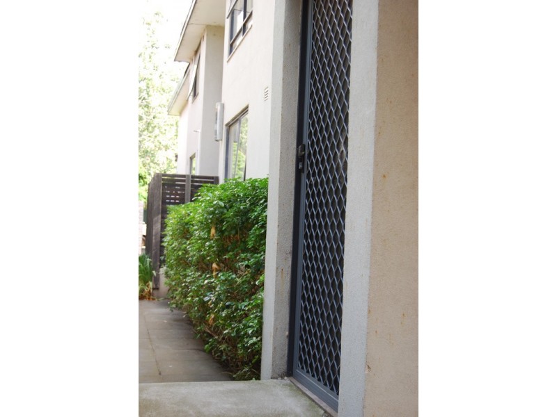 7/6 Inverleith Court, St Kilda VIC 3182