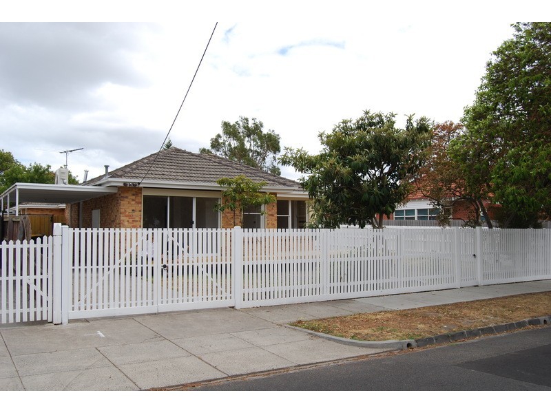 5 Emily Street, Carnegie VIC 3163