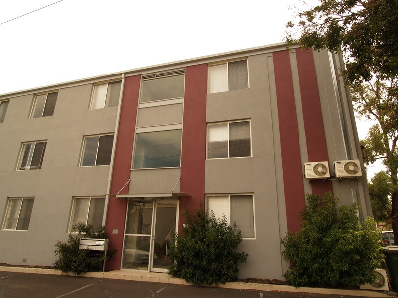 4/245 Hotham Street, St Kilda East VIC 3183