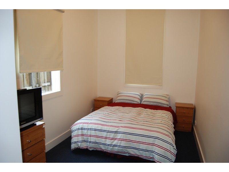 2/32 Grey Street, St Kilda VIC 3182