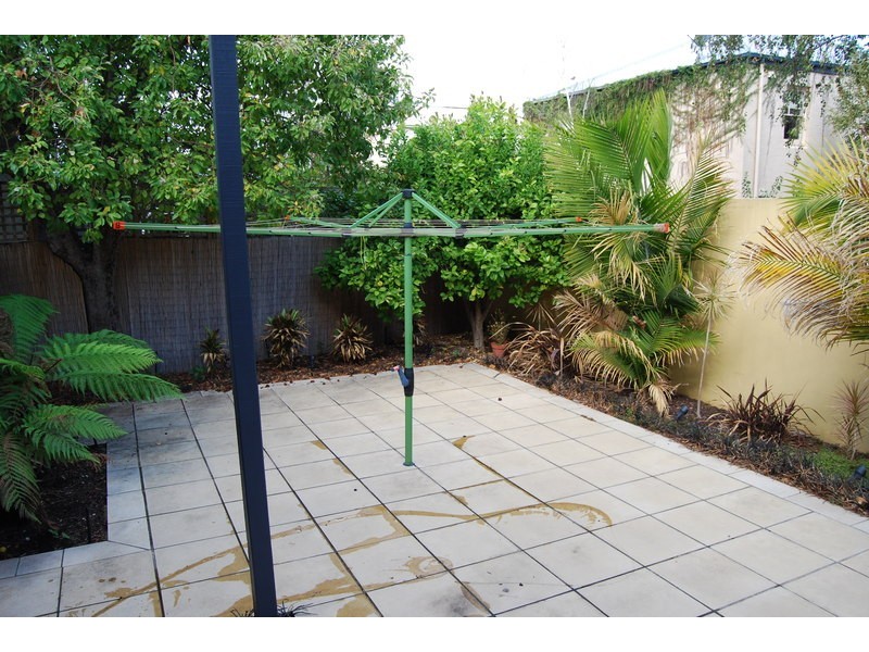 11 Charnwood Crescent, St Kilda VIC 3182