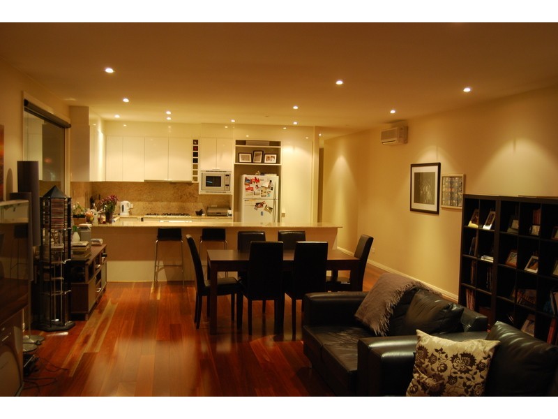 14/45 Marine Parade, St Kilda VIC 3182