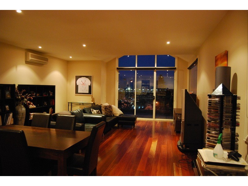 14/45 Marine Parade, St Kilda VIC 3182