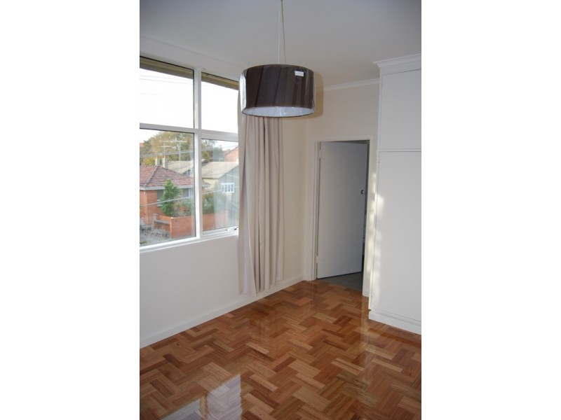 42/9 Fulton Street, St Kilda East VIC 3183