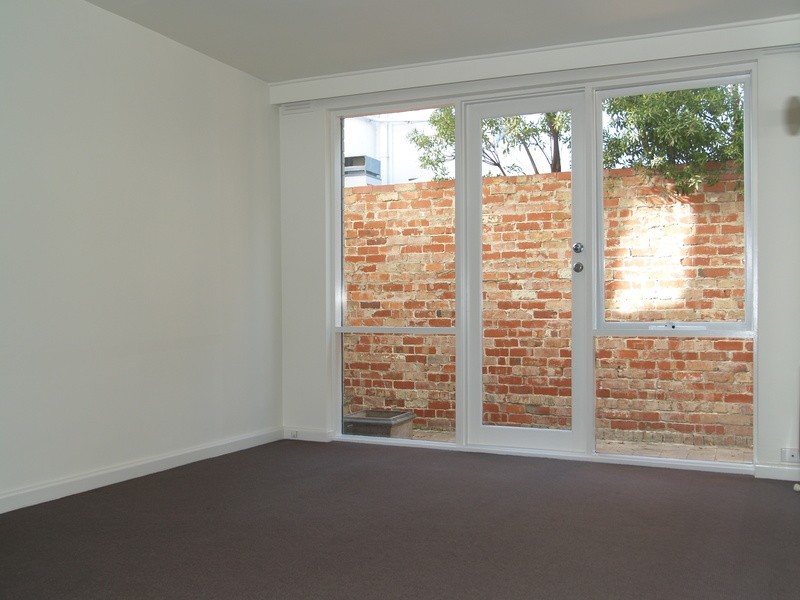 4/35 Jackson Street, St Kilda VIC 3182
