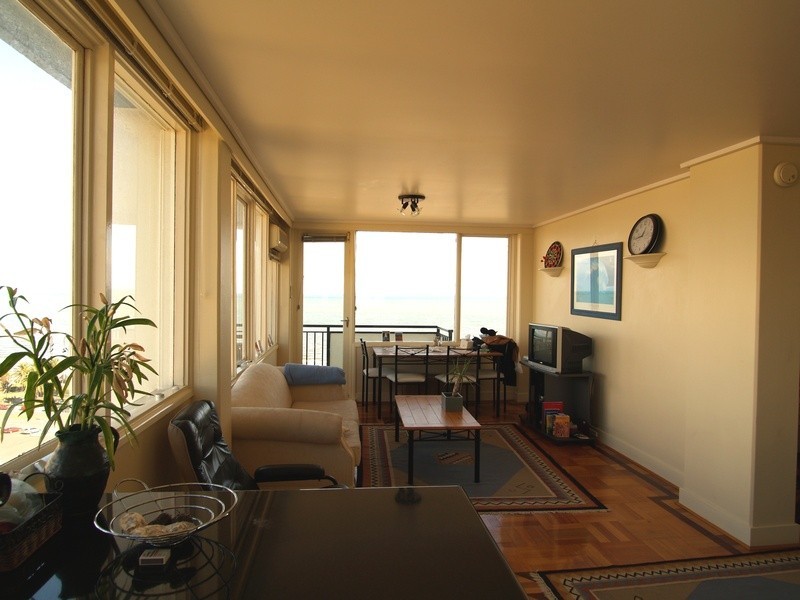 9B/21 Esplanade, St Kilda VIC 3182
