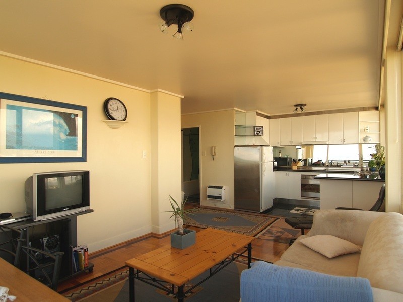9B/21 Esplanade, St Kilda VIC 3182
