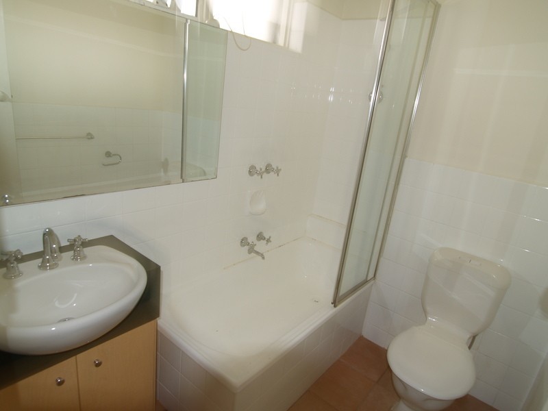 4/35 Jackson Street, St Kilda VIC 3182