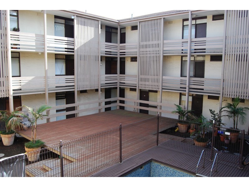 204/44-46 Barkly Street, St Kilda VIC 3182