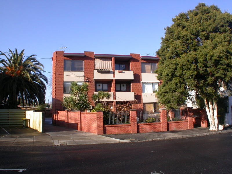 3/43 Milton Street, Elwood VIC 3184