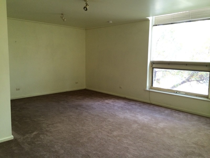 2/92 Grey Street, St Kilda VIC 3182