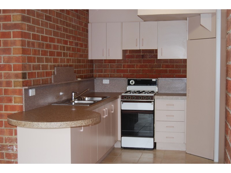 8 Fintonia Street, Oakleigh VIC 3166