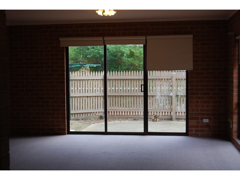 8 Fintonia Street, Oakleigh VIC 3166