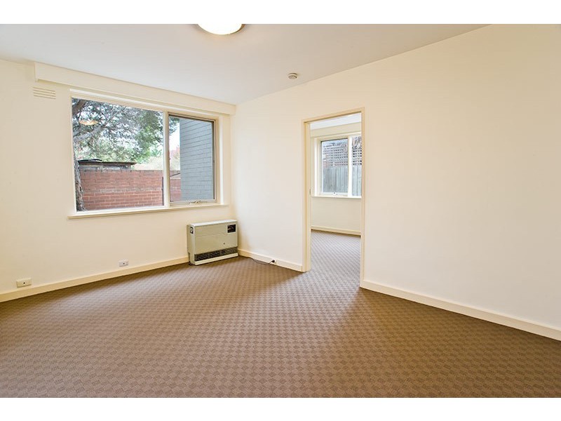 1/19 Shakespeare Grove, St Kilda VIC 3182