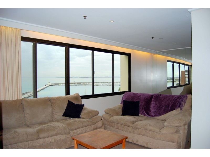 71/8-10 Esplanade, St Kilda VIC 3182