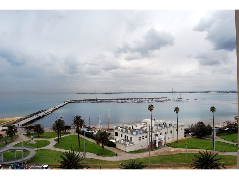 71/8-10 Esplanade, St Kilda VIC 3182
