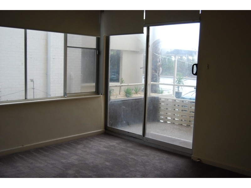 3/46 Ormond Esplanade, Elwood VIC 3184