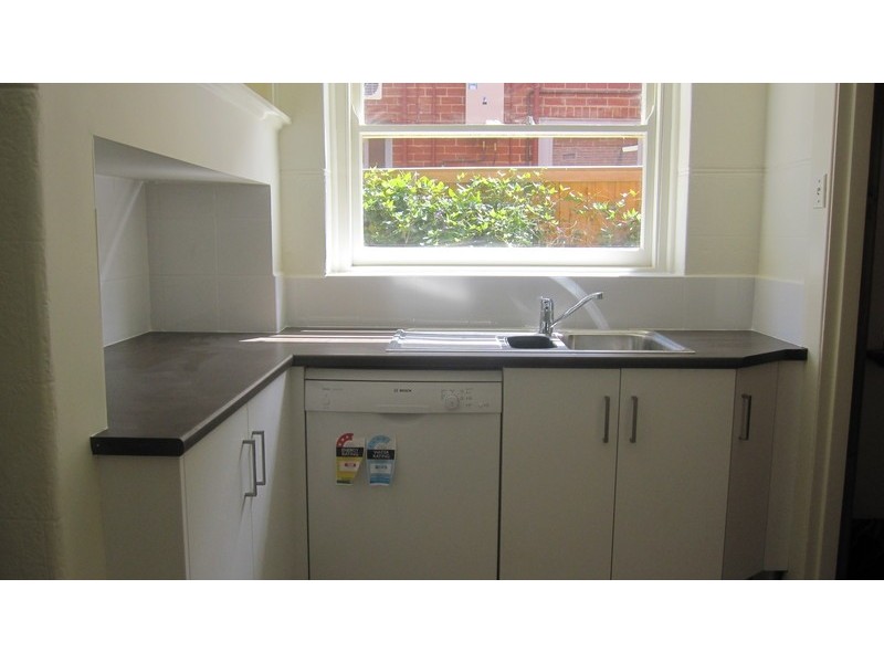 4 Boondara Grove, St Kilda East VIC 3183